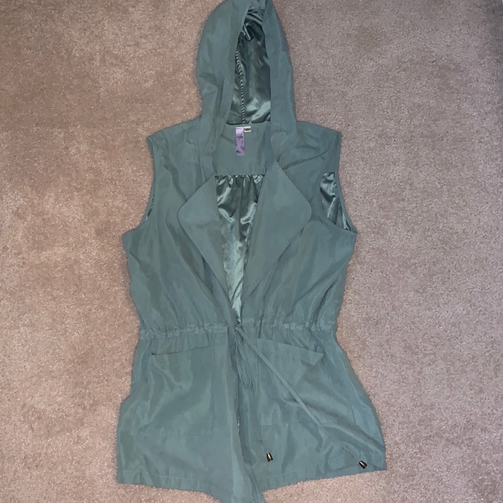 Alya Navy Green Hooded Vest